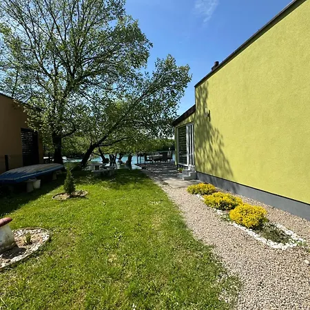 Dzenis Bihać