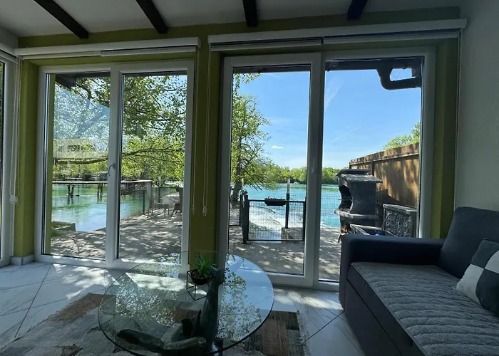 Dzenis Appartement *